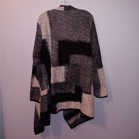 EUC Lucky Brand 2X Gray Black Waterfall Style Cardigan NICE! - Picture 4 of 4